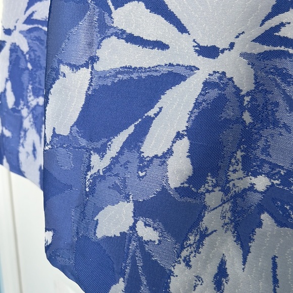 Beautiful purple floral dress Hutch, size 2 - Picture 4 of 8